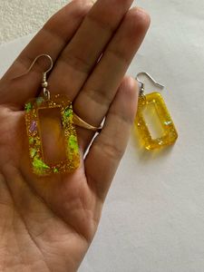‼️Sale‼️Sparkling Yellow Resin Earrings