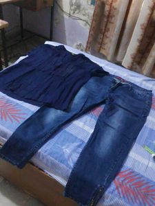 Classic Blue Jeans & Navy Top xl size