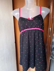 Cute Black &amp; Pink Polka Dot Nightdress