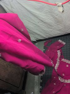 Elegant Pink Embroidered Kurta Set M size