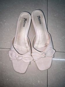 Chic White Bow Mule Heels