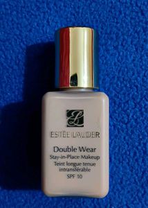 Estee Lauder Foundation