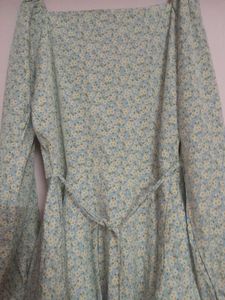 Ditsy Floral Print Summer Dress With Balloon Sleev