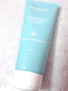 Dot &amp; Key Deep Pore Clean Foaming Face Wash for Da