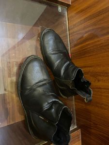Black Leather Chelsea Boots