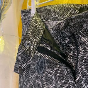 Stylish Snakeskin Print Trousers