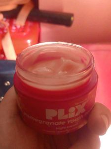 Plix Pomegranate Night Cream