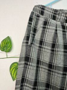 Plaid Cropped Pants