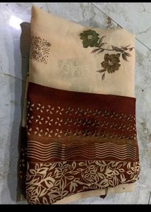 Beautiful Floral Print Saree