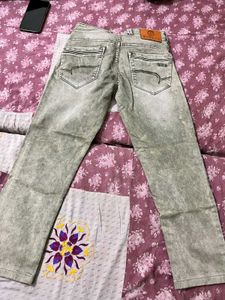 Men's Grey Washed Denim Jeans
