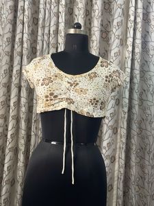 Cute Cropped Ruched Top