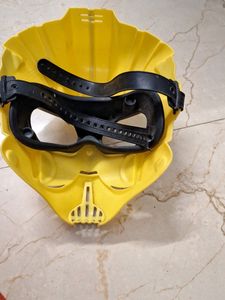 Playing Mask