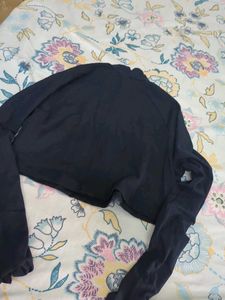 Black Cropped Long Sleeve Top