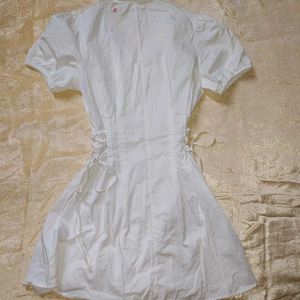 White Chic Dresses