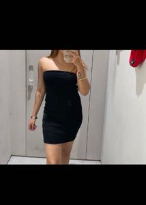 Sleek Black Sleeveless Mini Dress