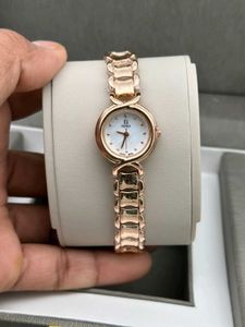 FENDI PREMIUM QUALITY LADIES WATCH@SALE