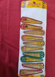 Embellished Hair Clip Set