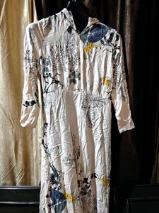 Stylish Floral Print Kurta 2 layers front cut