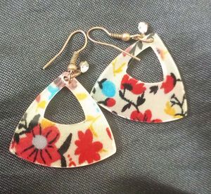 Floral Light Weight Danglers