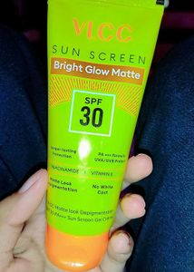 VLCC Sun Screen Bright Glow Matte SPF 30