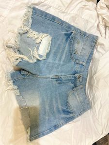 White Lettuce Hem Long Sleeve Top + DENIM SHORTS