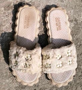 Cute Fuzzy Flower Slides