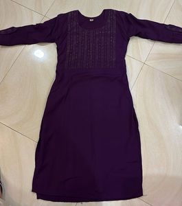 Elegant Purple Embellished Kurta
