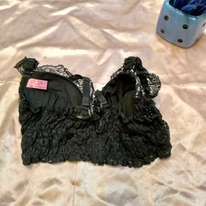 Elegant Black Lace Bra with Leopard Print Detail