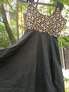 Black 🖤 Frock Style Kurti