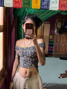 Floral Off-Shoulder Smocked Crop Top