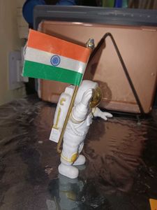 Astronaut Showpiece with Flag