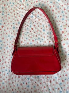 Chic Red Patent Shoulder Bag