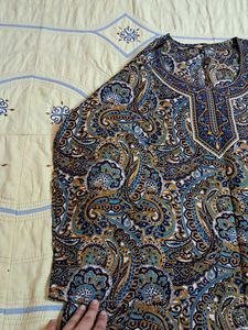 Stylish Paisley Print Kurta