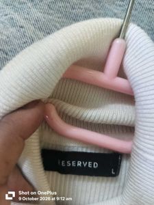 Turtleneck Cut sleeves Knit Top