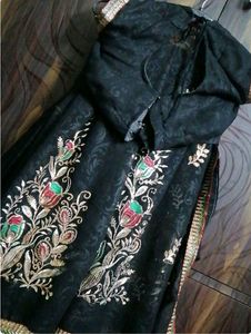 Vry Pretty Black  Sari 😎😎😎
