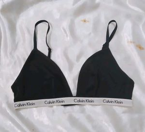 Calvin Klein Bra seez M panty set