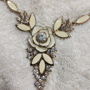 Korean necklace