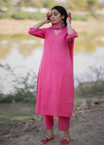 Pink Kurta Set with Matching Pants and Dupattal