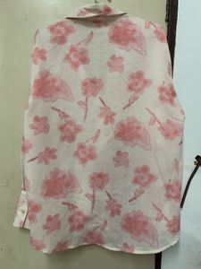 Chic Floral Print Button-Up Shirt