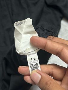Under Armour Black T-Shirt