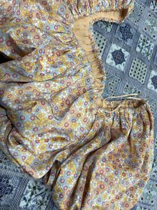 Floral Print Puff Sleeve Blouse