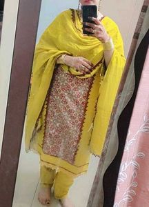 Pakistani Chikankari Suit 💛