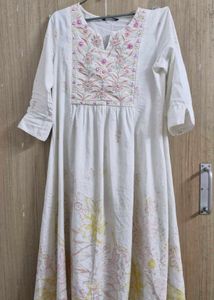 White Embroidered Kurta
