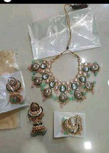 Excellent Multicolour Jwellery, Creation Designs..