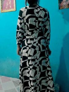 Unique Abstract Print Maxi Dress