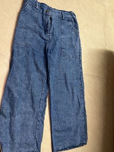 Wide Leg Denim Jeans with torn style borders