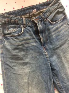 H&amp;M Straight legged Jeans