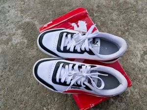 Puma Caracal Casual Shoe