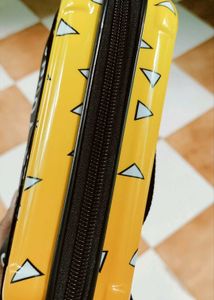 NEW SLING BOX BAG