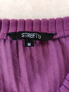 Ribbed V-Neck Cropped Long Sleeve Top